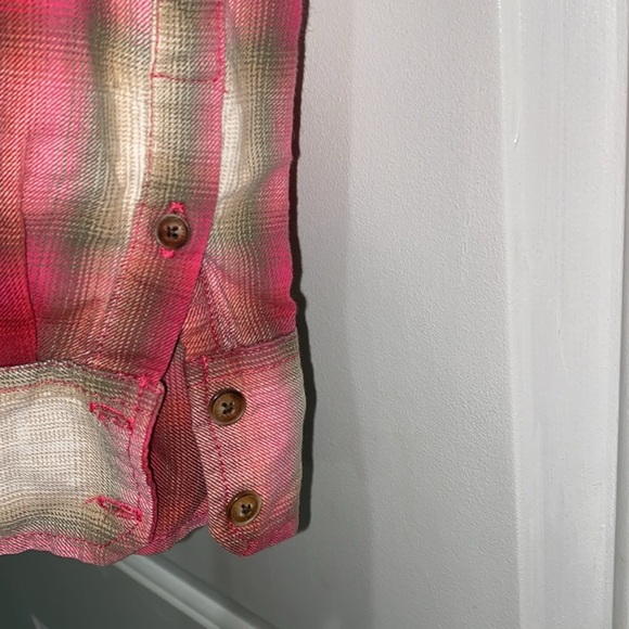AEROPASTLE plaid button down shirt size medium - Picture 4 of 8